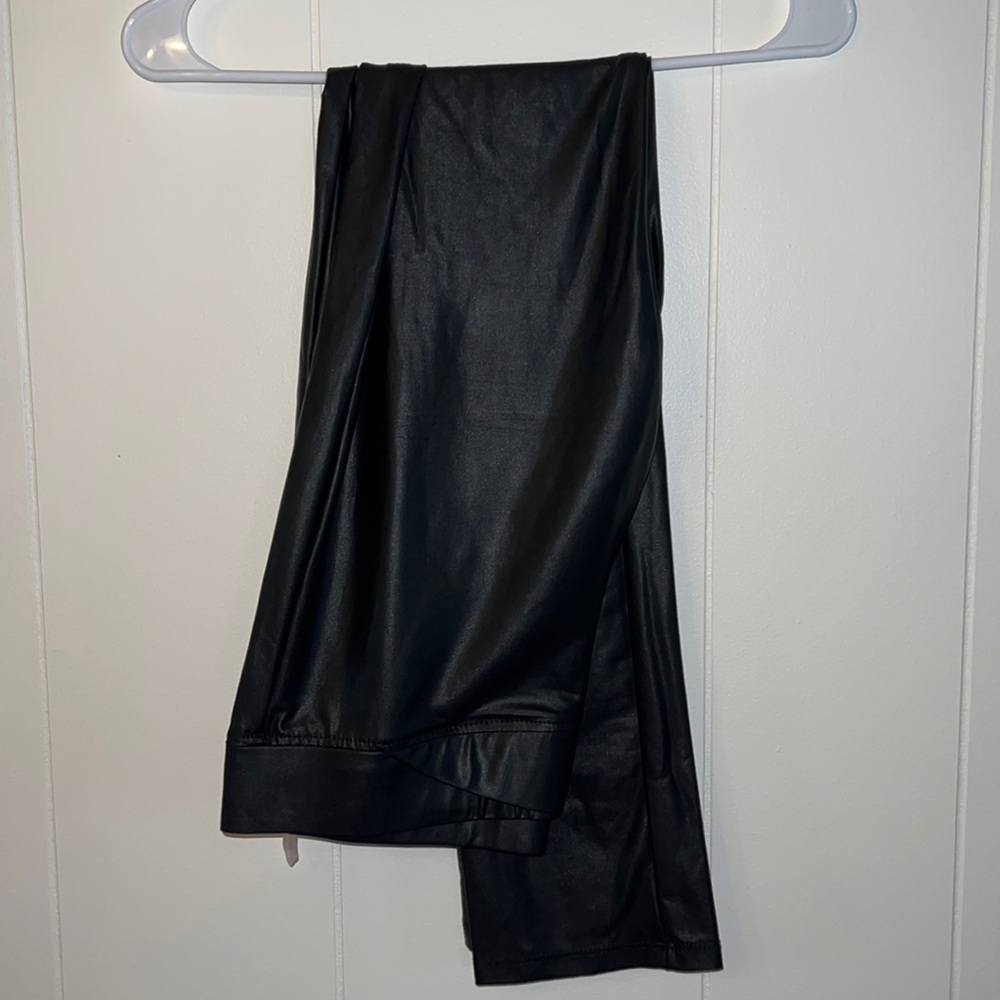 Vizio pleather full length leggings Black Sz L